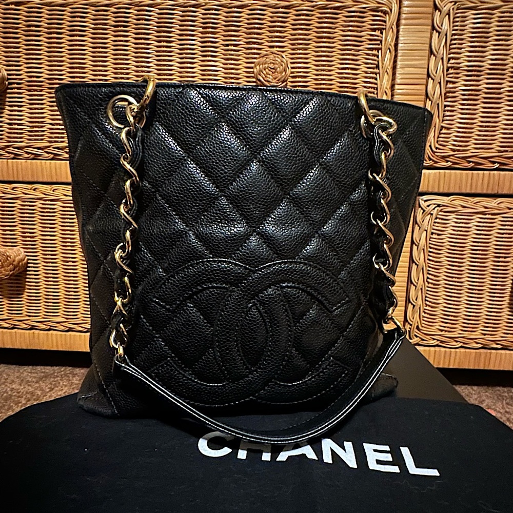 CHANEL Vintage Collection Piece Petit Shopping Tote
